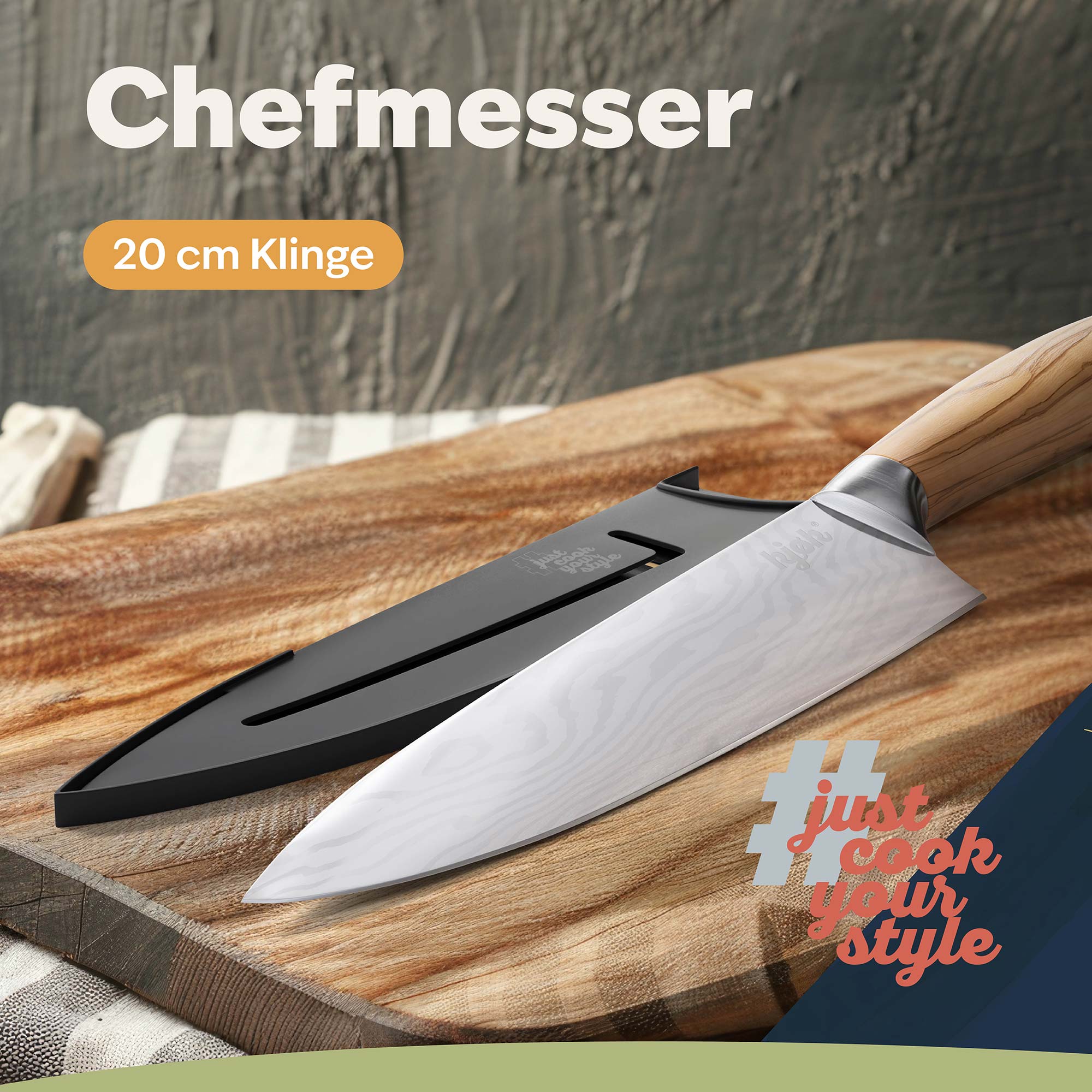 Chefmesser mit Klingenschutz auf Holzbrett