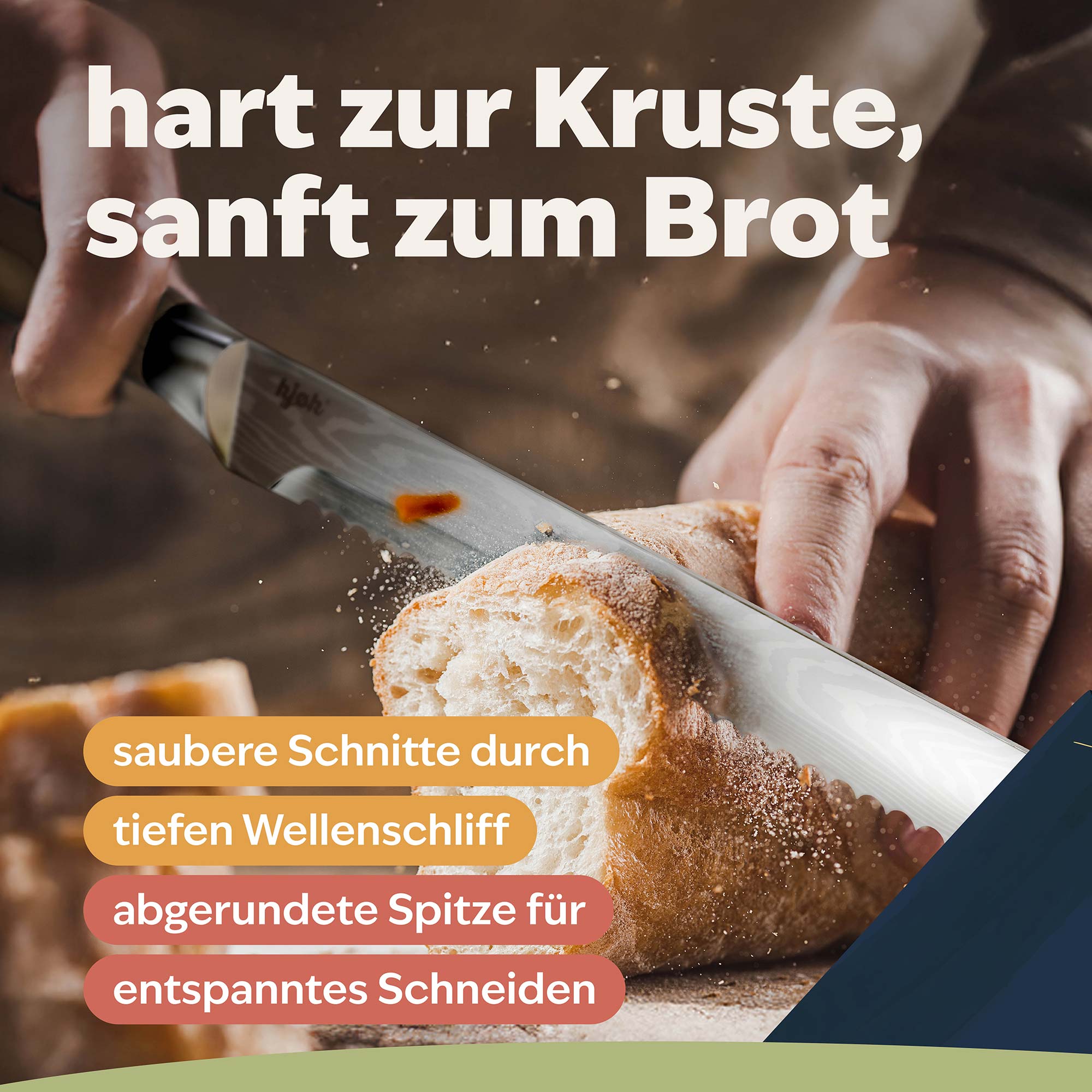 Brotmesser schneidet knuspriges Baguette, Krümel fliegen bei frischem Anschnitt