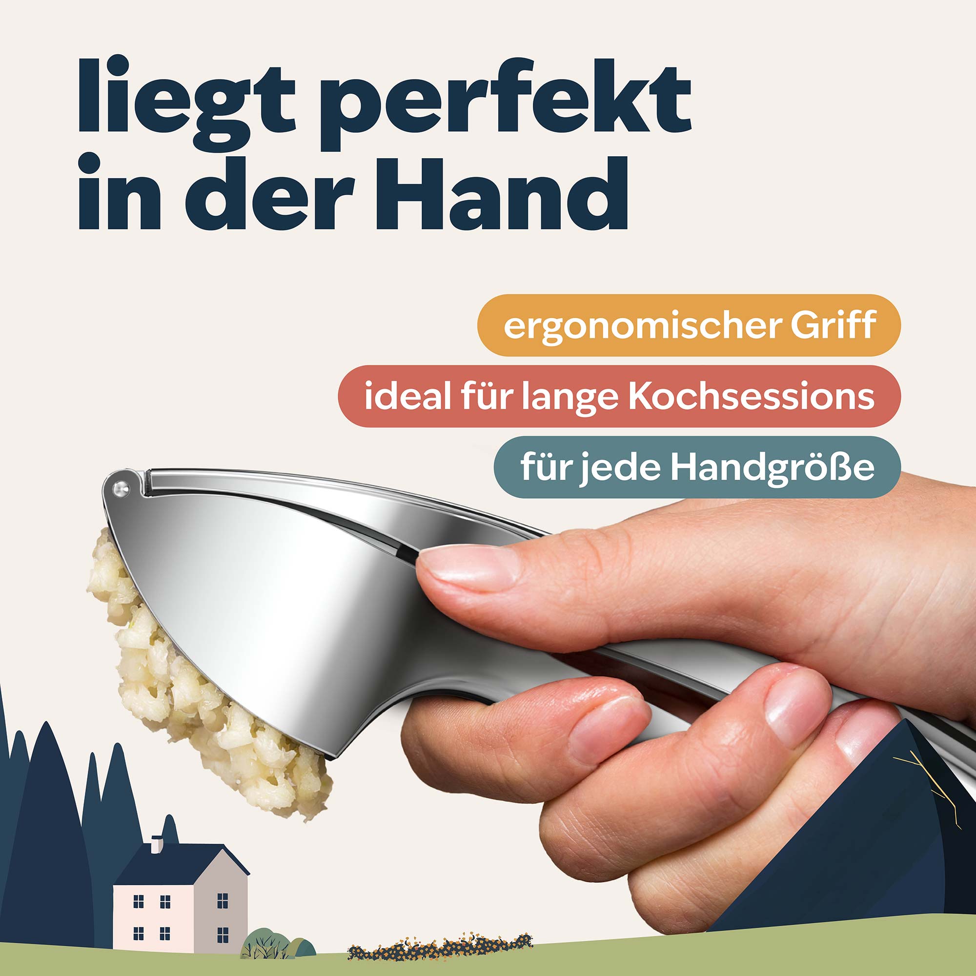 Hand hält Knoblauchpresse von kjøk, frisch gepresster Knoblauch sichtbar